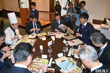 試食審査の様子3