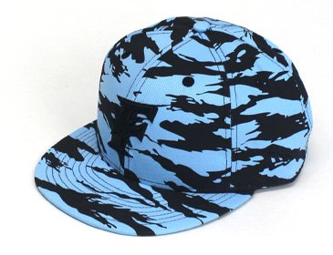 NEWERA950［F タイガーストライプ］ ブルー