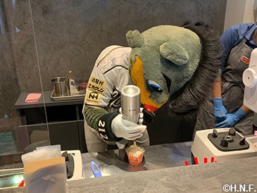 いちごけずりの製造中！