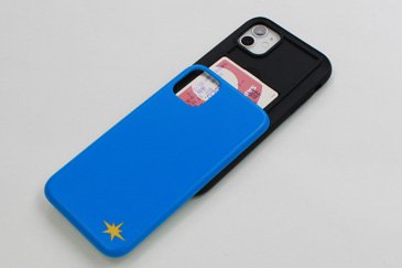 カード収納型iPhoneケース使用イメージ