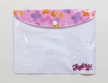 ボタン付きポーチ