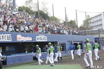 選手サインボールの投入れイメージ01