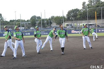 選手サインボールの投入れイメージ02