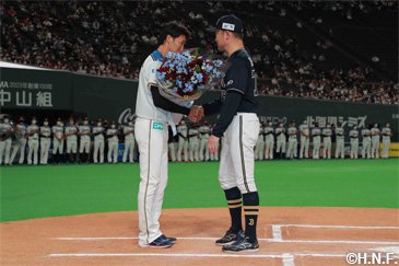 浦野投手引退セレモニー02