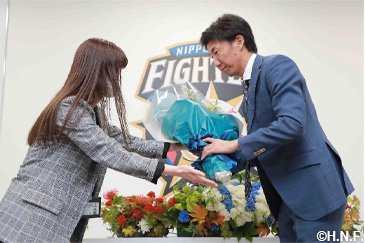 浦野投手引退会見02