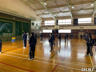 緑陽中学校での体育授業01