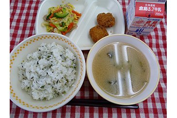 真狩村給食02