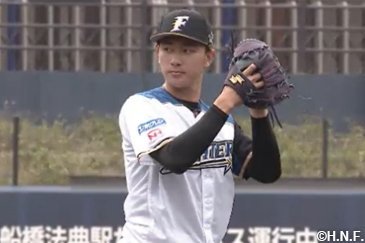 登場する選手たち03