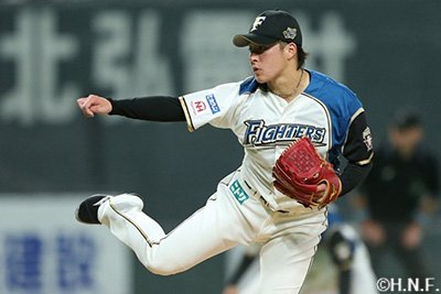 吉田輝星投手が2021年8月度「スカパー！ファーム月間MVP賞」を受賞 