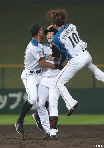 高濱祐仁選手が7、8月度「スカパー！サヨナラ賞」（パ・リーグ
