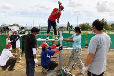 北区少年野球場改修作業の様子02