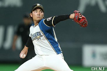 NPB AWARDS 2021 supported by リポビタンD」伊藤大海がパ