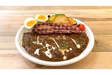 おこっぺベーコンカレー
