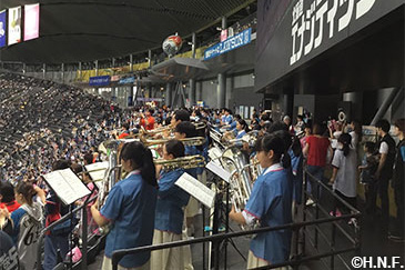札幌白石高校吹奏楽部との応援コラボ(2018年)