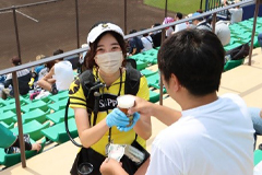 鎌スタでビールの移動販売が復活!02