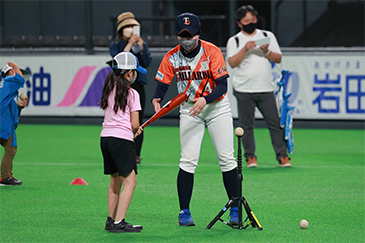 女子野球場内スタッフ画像09