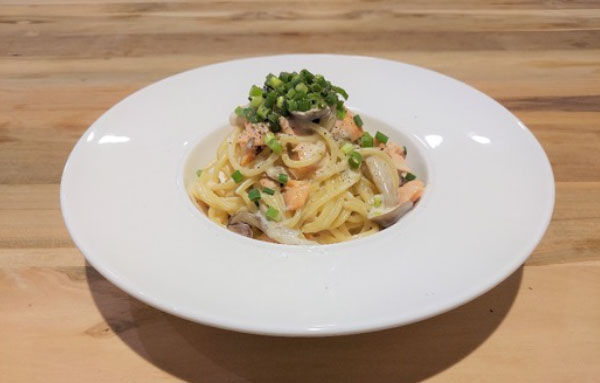 しゃけときのこのクリームパスタ