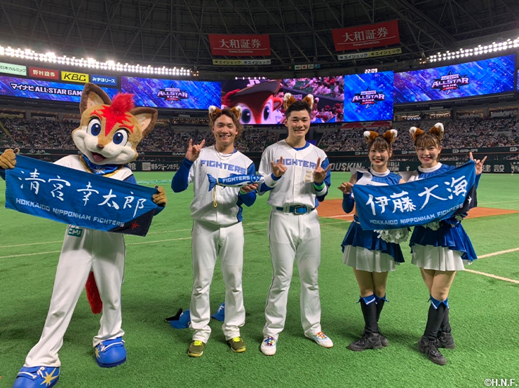 伊藤投手と清宮選手