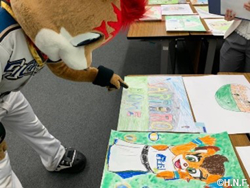 審査員を務めるフレップ03