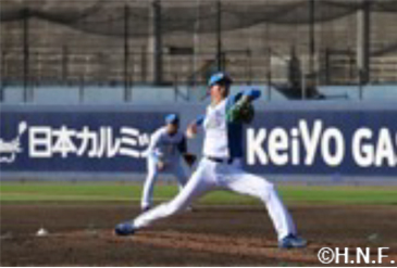 選手プレー写真02