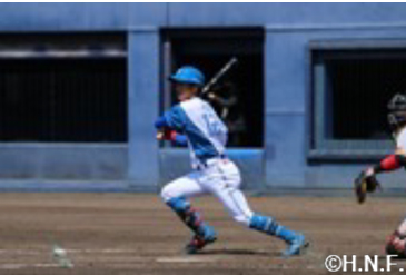 選手プレー写真03