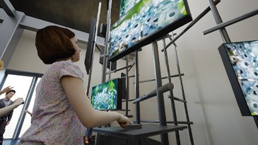 WHAT IS LIFE展～いのちってなんだろう～02