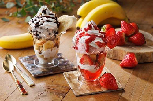 パフェ（いちゴロリ・バナナ王国）