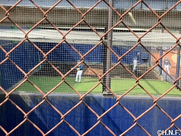 3塁側ブルペン覗き見練習見学02