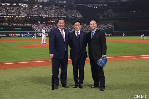 栗山英樹前監督 トレイ・ヒルマン元監督 梨田昌孝元監督