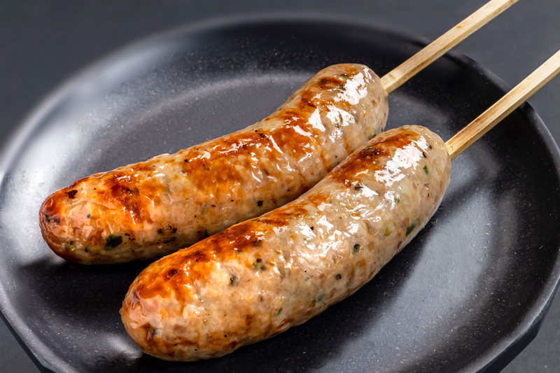 FIGHTERS DINING ROSTER　豚コロホルモンソーセージ串焼き