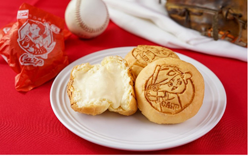 カープなくりーむパン