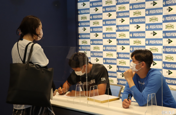 選手サイン会イメージ