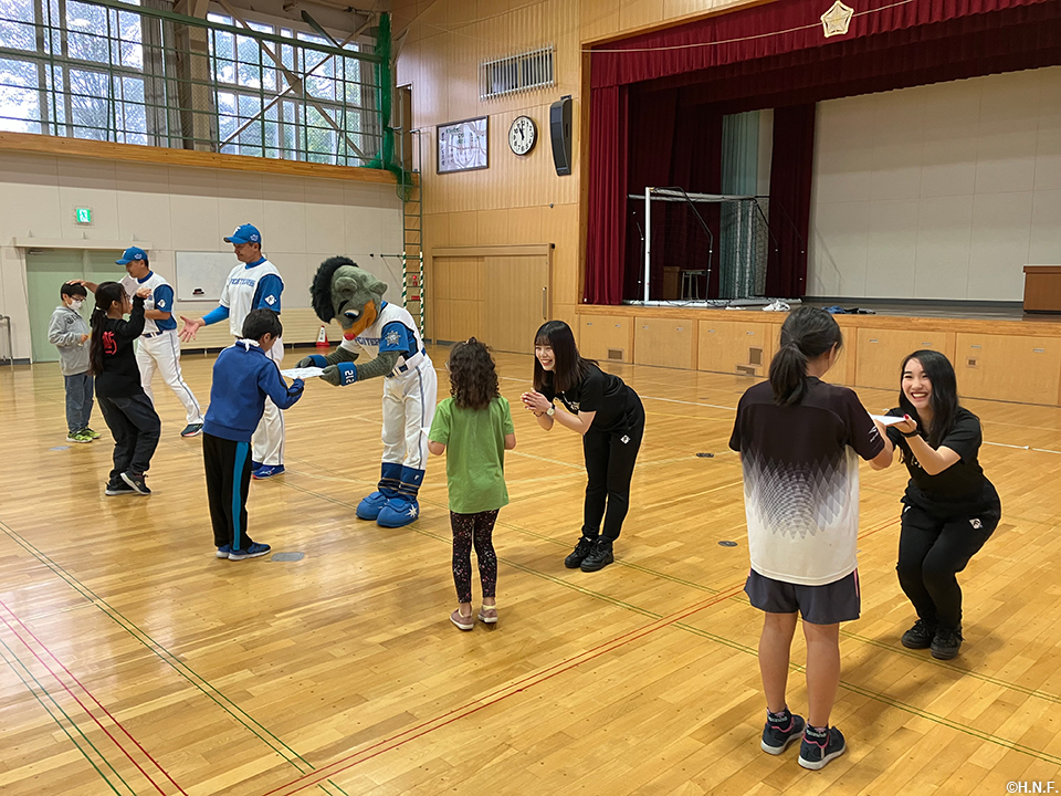 ファイターズスポーツキャラバンinニセコ町02