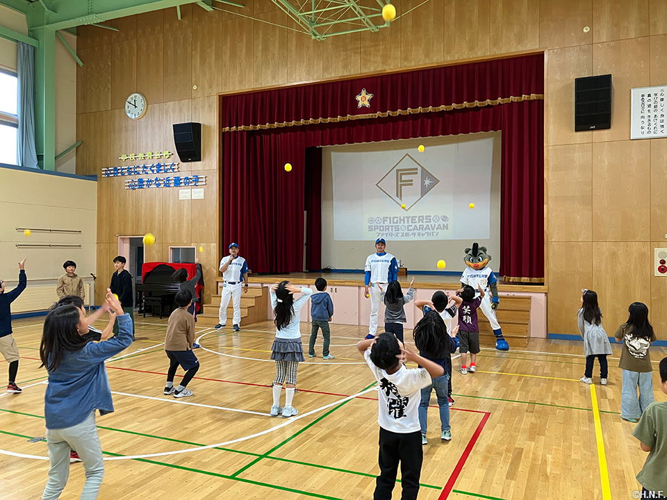 ファイターズスポーツキャラバンinニセコ町03