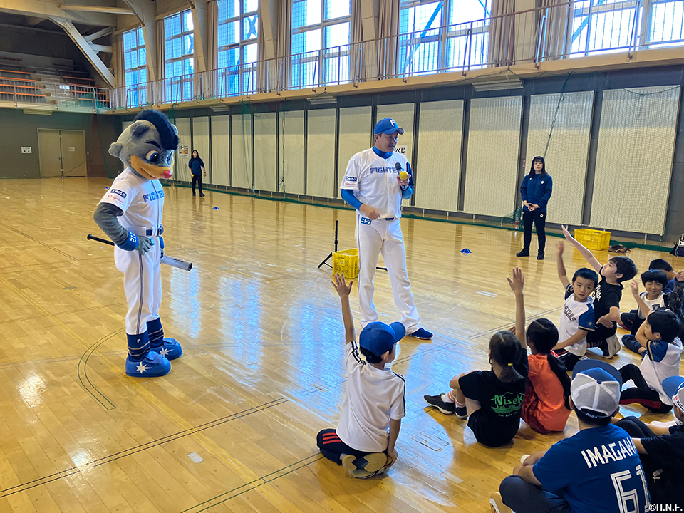 ファイターズスポーツキャラバンinニセコ町08