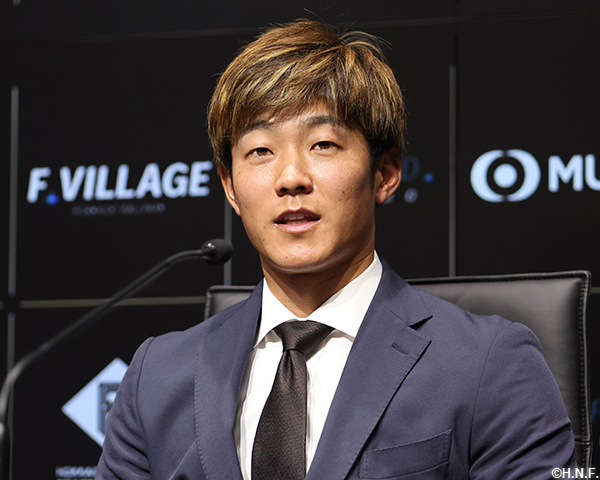 38石井一成選手