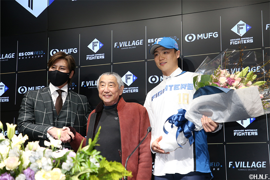 新庄監督 澤村豊さん 山﨑投手