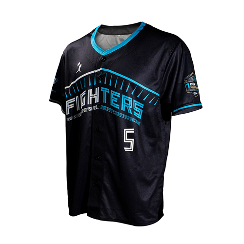 プレゼントユニフォーム前