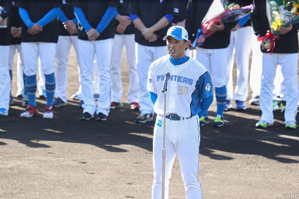 稲葉ファーム監督