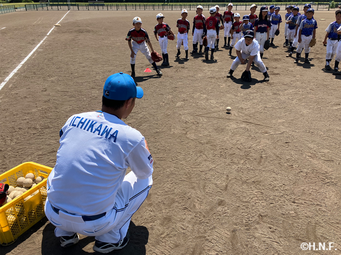 ファイターズ×セイコーマート スポーツキャラバン01