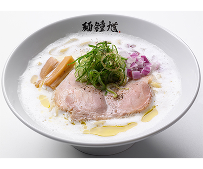 エスコンフィールド限定  トリュフ香る 特製塩白湯らぁ麺