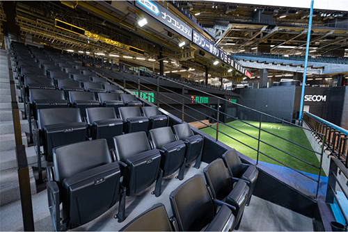 セブン-イレブン ブルペンシートライト・レフト01