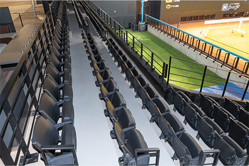 セブン-イレブン ブルペンシートライト・レフト02