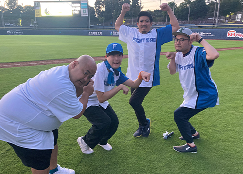 お笑い芸人4人衆1