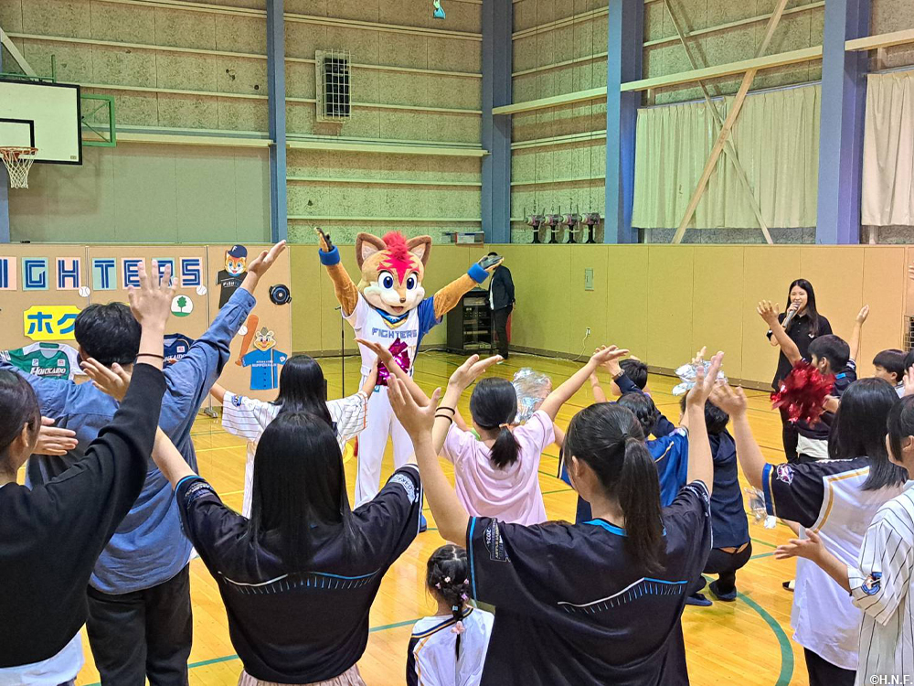 最後はみんなで、YMCAダンス!