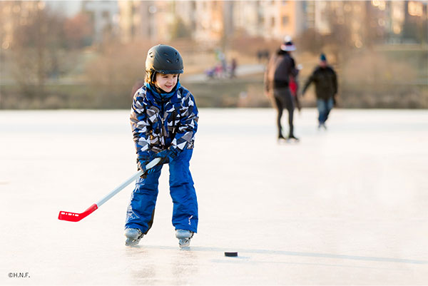 アイスホッケー