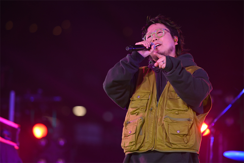 こっちのけんと01