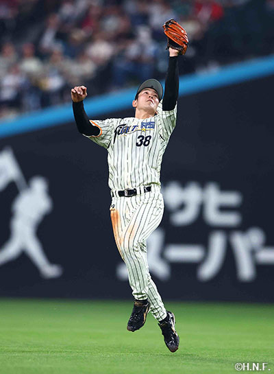 ファイターズ50周年ユニフォーム01