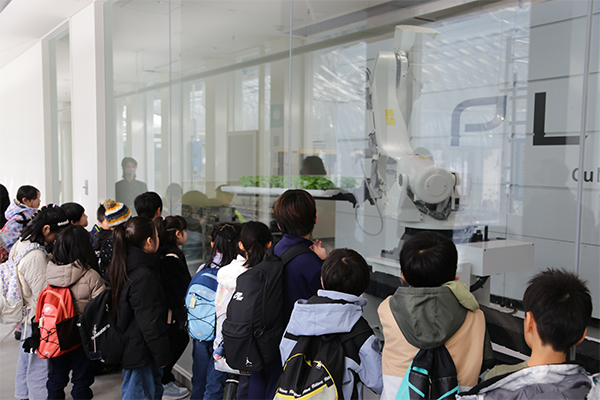 KUBOTA AGRI FRONTを見学03