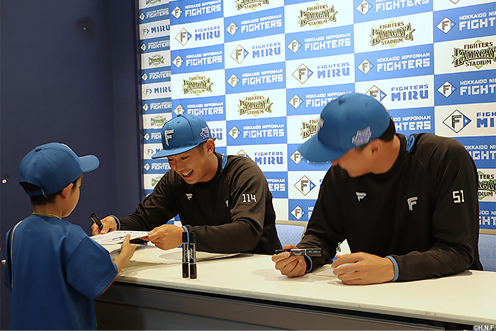 選手サイン会